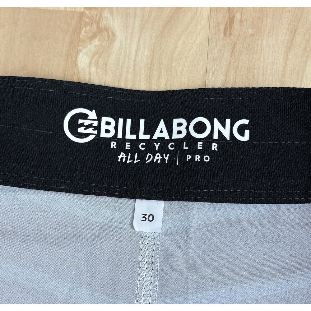 Men’s Billabong Board Shorts / Swim Trunks / New With Tags / Size 30 / - Picture 7 of 7